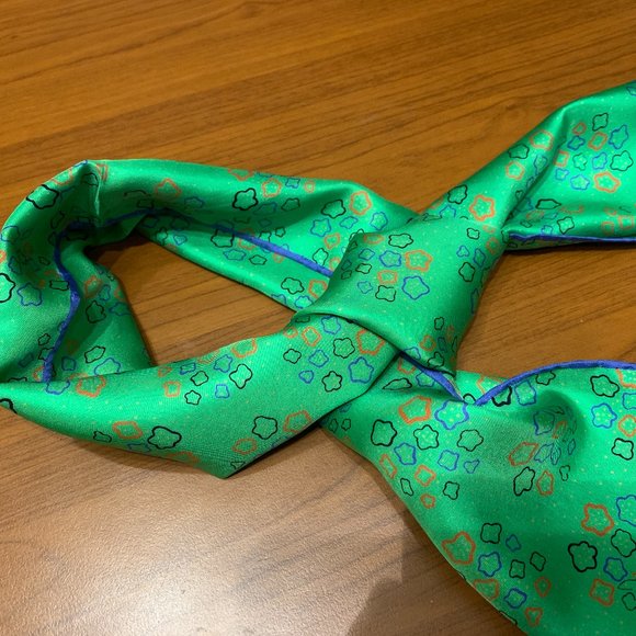 💗Richard Allan London Silk Scarf - Picture 3 of 3